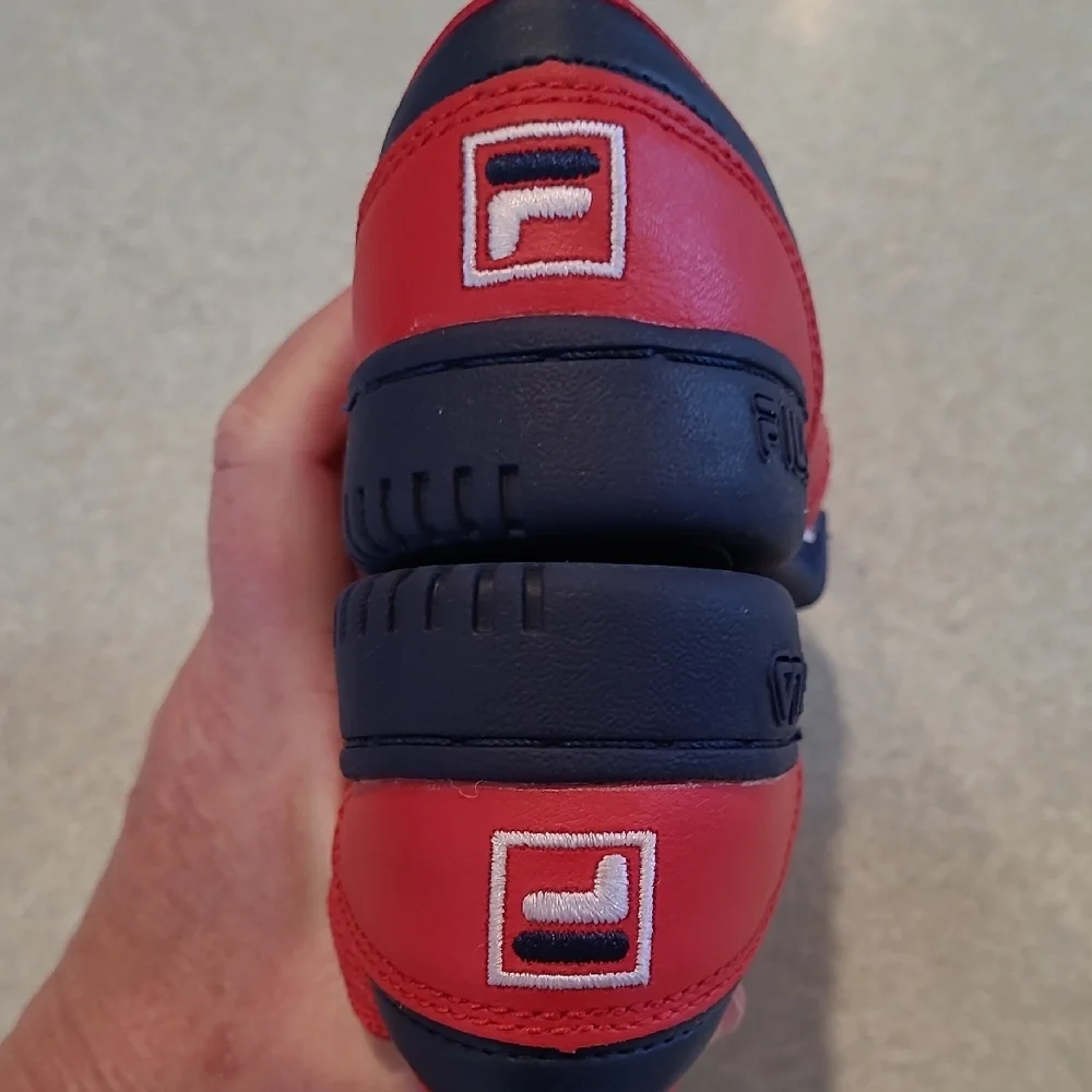 Fila Red Navy Toddler 6 Sneaker